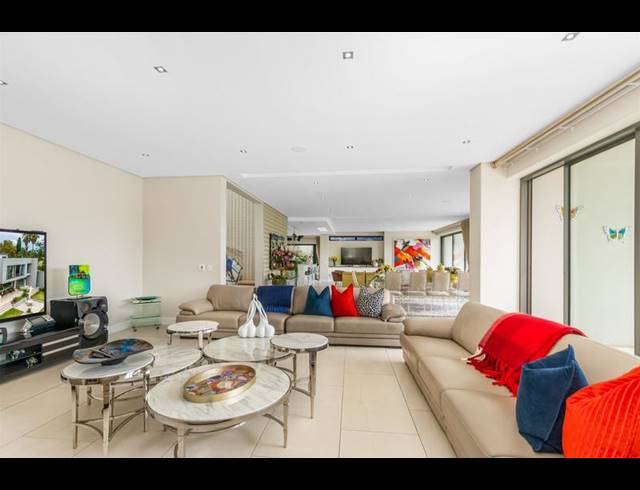5 BEDROOM HOUSE FOR SALE IN DUXBERRY